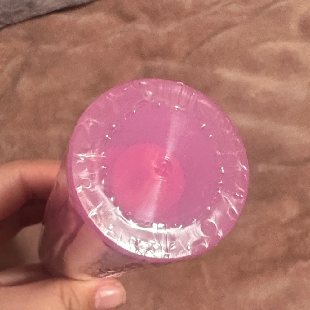 Hello Kitty setting and priming spray